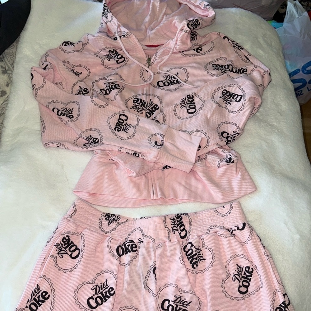 Diet Coke Pink Heart Coquette lounge wear Pajamas HTF Viral 💝💝